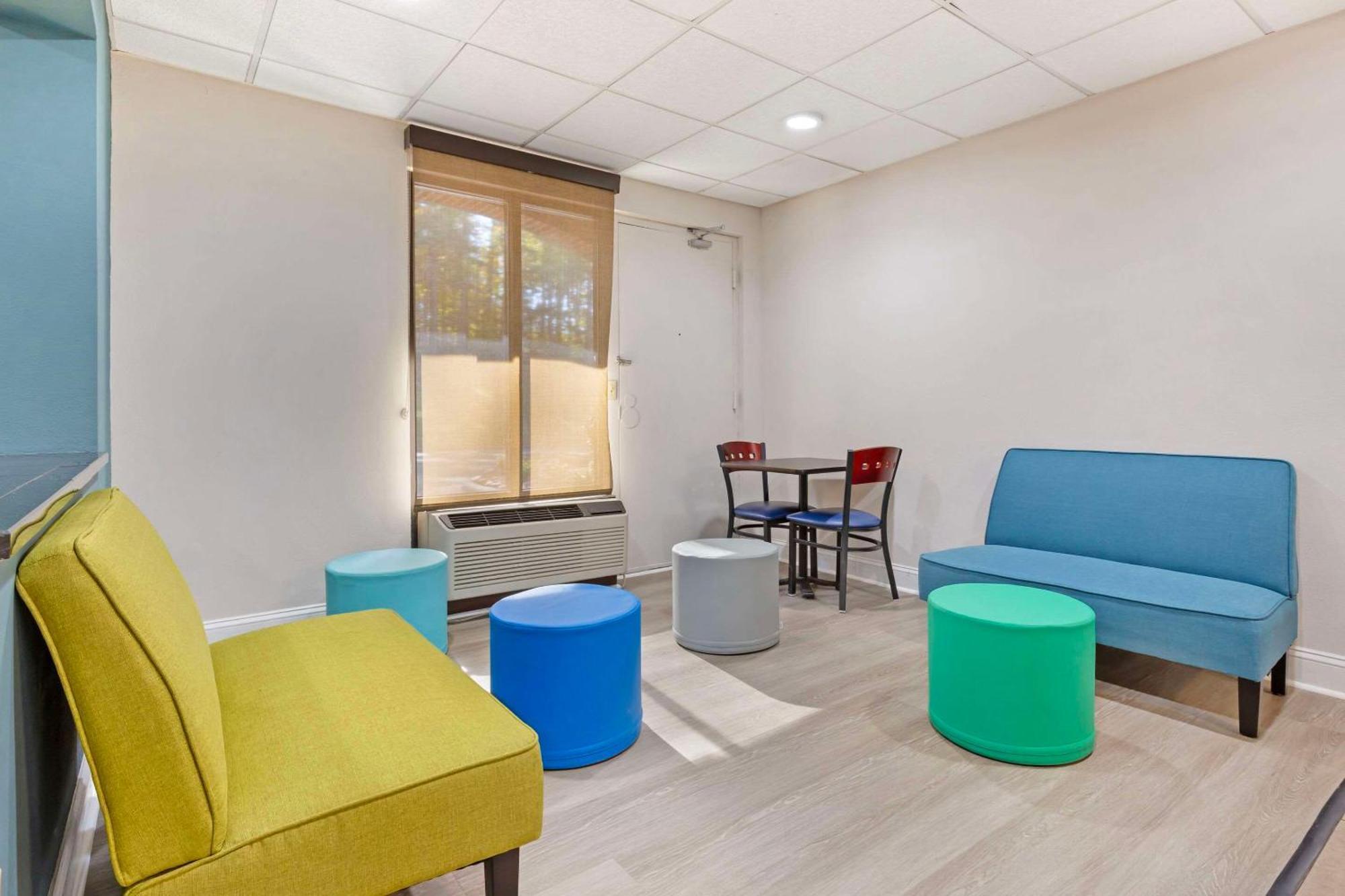 Clarion Pointe Research Triangle Park Inn 3*