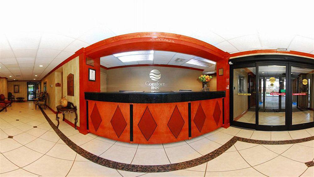 Clarion Pointe Research Triangle Park 3*