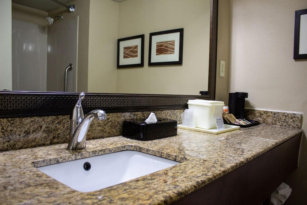 Inn Clarion Pointe Research Triangle Park Durham